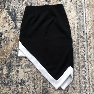 Size S - Kendall + Kylie black and white pencil skirt; worn once